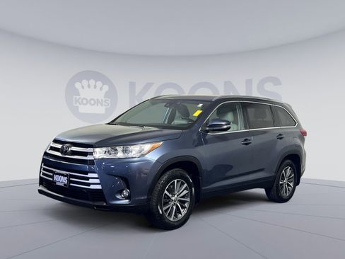 Used 2019 Toyota Highlander XLE AWD/4WD image 5