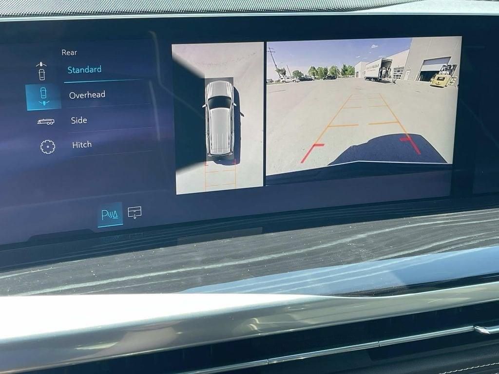 Certified 2025 Cadillac Escalade Sport AWD/4WD image 34