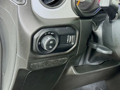 Used 2024 Jeep Gladiator Sport AWD/4WD image 17