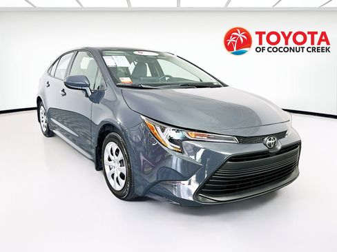 Used 2025 Toyota Corolla LE image 1