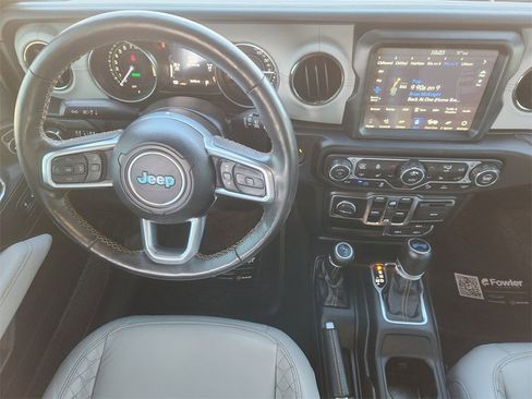 Used 2021 Jeep Wrangler Unlimited Sahara image 27