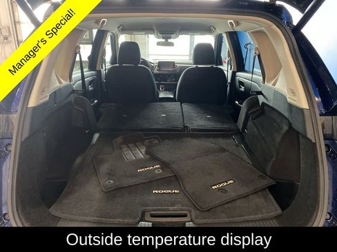 Used 2024 Nissan Rogue SV image 20