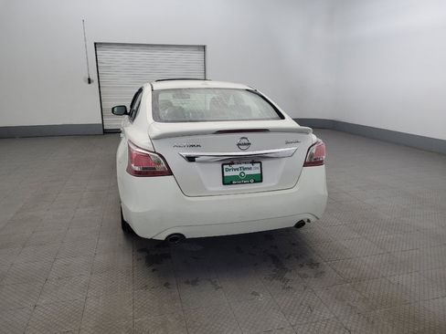 Used 2013 Nissan Altima 3.5 SL w/ Technology Pkg FWD image 6