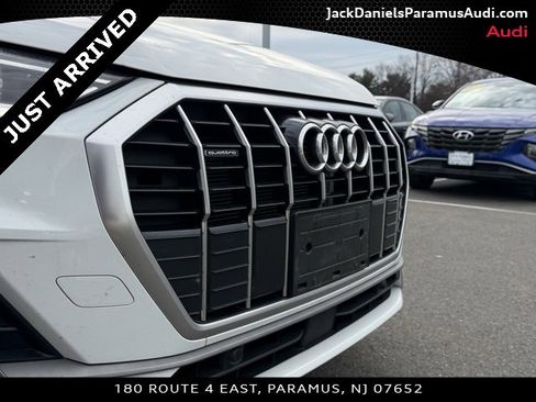 Used 2023 Audi Q3 2.0T Premium w/ Convenience Package image 10