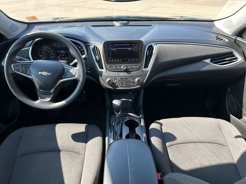 Used 2024 Chevrolet Malibu LT image 23
