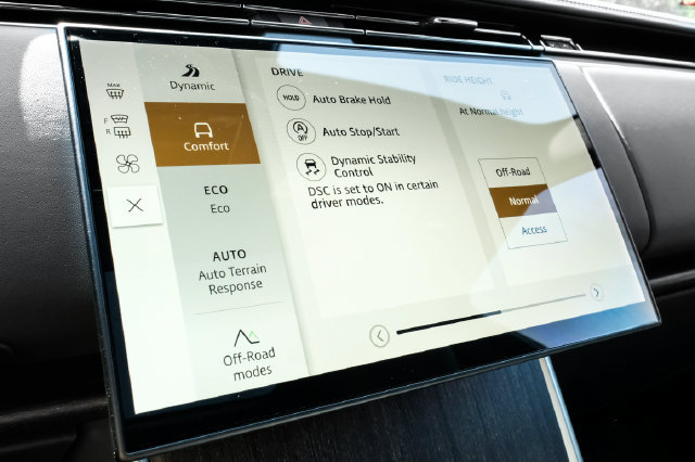 New 2026 Land Rover Range Rover SE AWD/4WD image 41