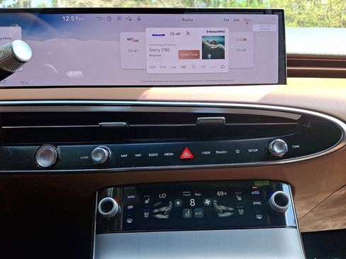 New 2026 Genesis GV70 2.5T Advanced image 16