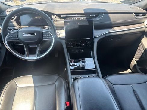 Used 2024 Jeep Grand Cherokee L Limited w/ Black Appearance Package AWD/4WD image 28