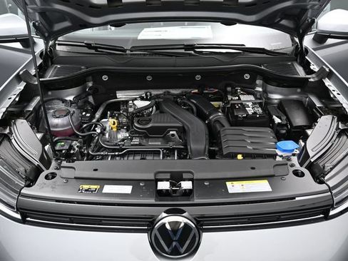 New 2026 Volkswagen Taos SE AWD/4WD image 15