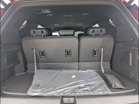 New 2026 Chevrolet Traverse Z71 w/ Enhanced Driving Package AWD/4WD image 16