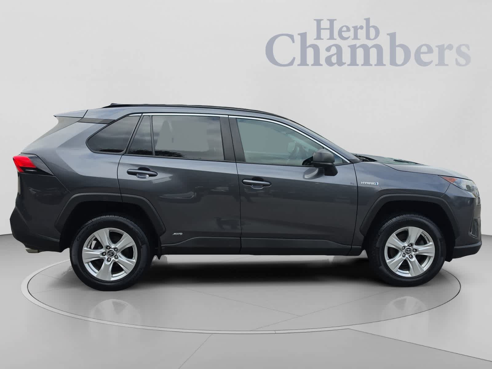 Used 2021 Toyota RAV4 LE AWD/4WD image 12