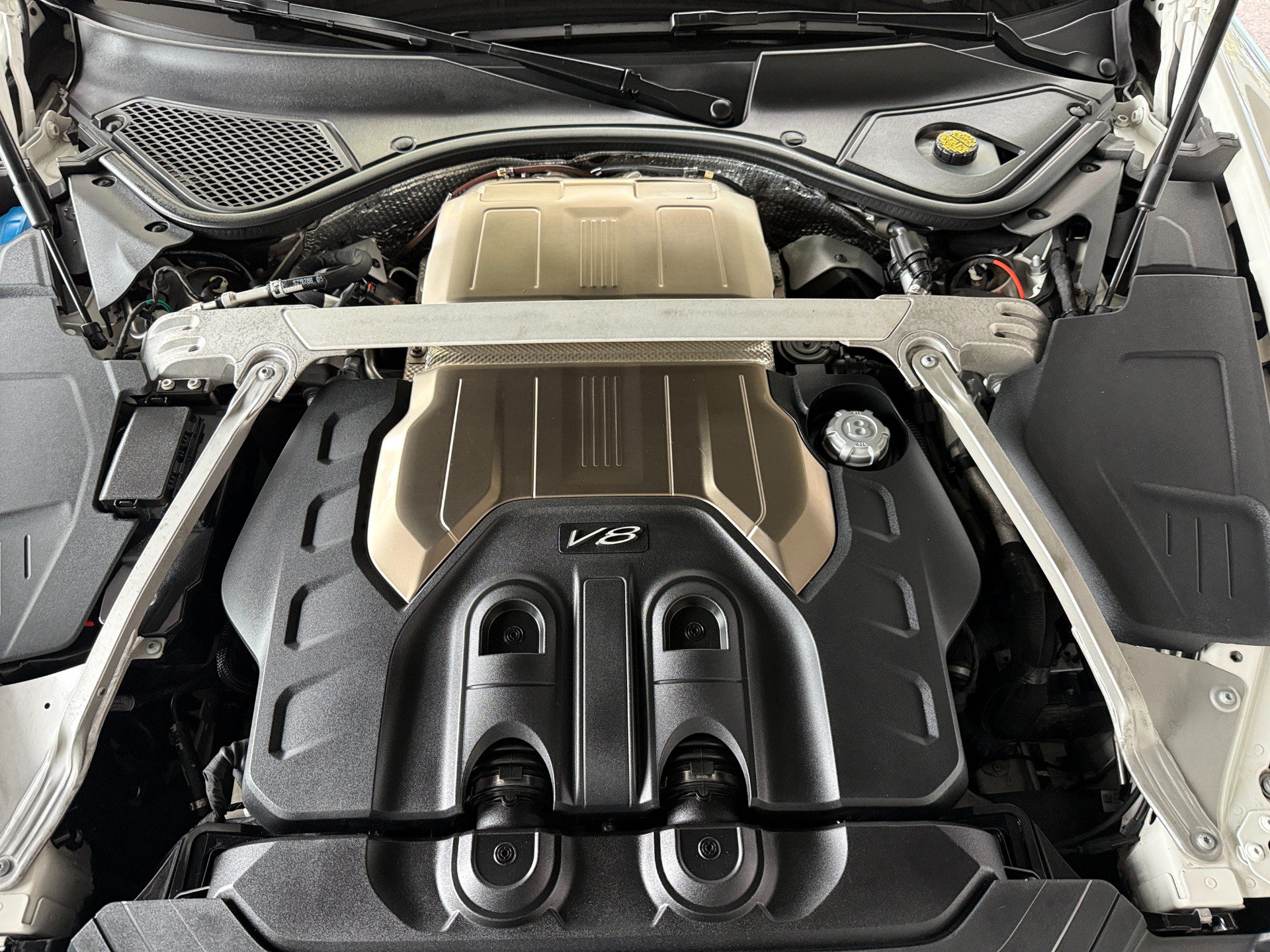 Used 2020 Bentley Continental GT AWD/4WD image 45