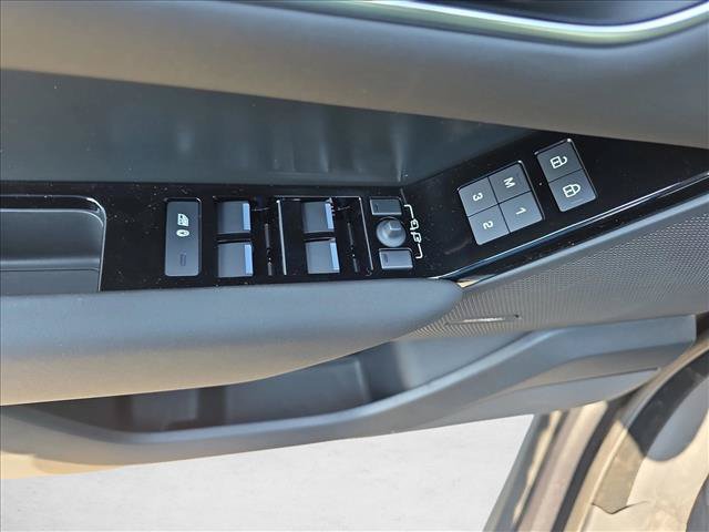 New 2026 Land Rover Range Rover Velar S AWD/4WD image 28