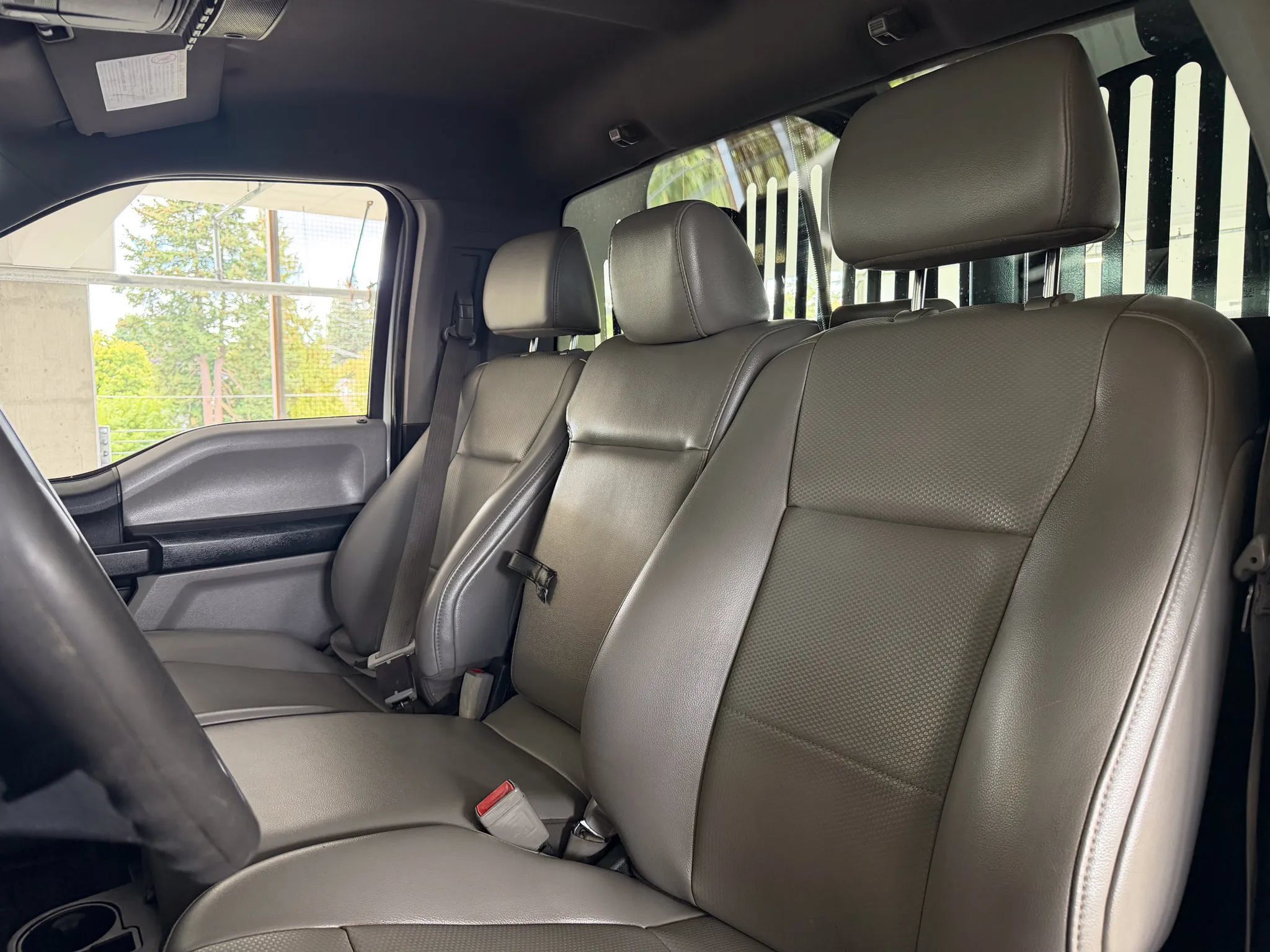 Used 2019 Ford F550 4x4 Regular Cab Super Duty image 19