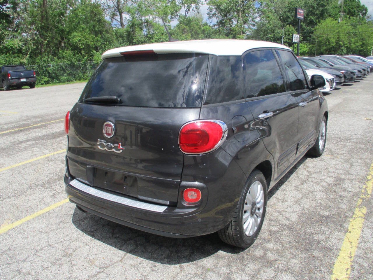 Used 2014 FIAT 500L Easy w/ Popular Equipment Group FWD image 3
