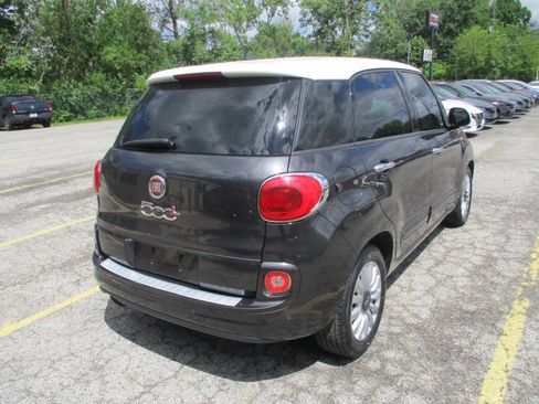 Used 2014 FIAT 500L Easy w/ Popular Equipment Group FWD image 3