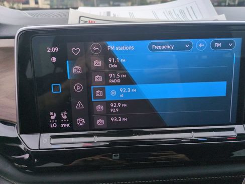 Used 2024 Volkswagen Atlas SE FWD image 26