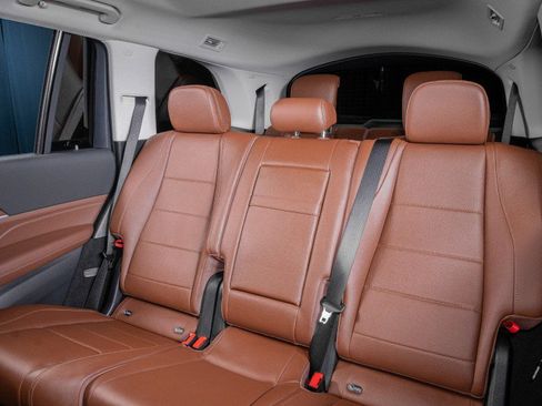 New 2026 Mercedes-Benz GLS 450 4MATIC image 31