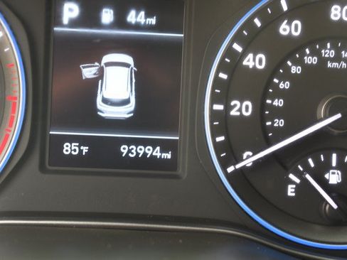 Used 2020 Hyundai Kona SE AWD/4WD image 32