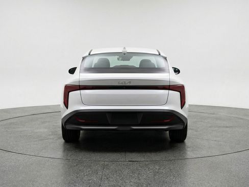 Used 2025 Kia K4 LXS image 7