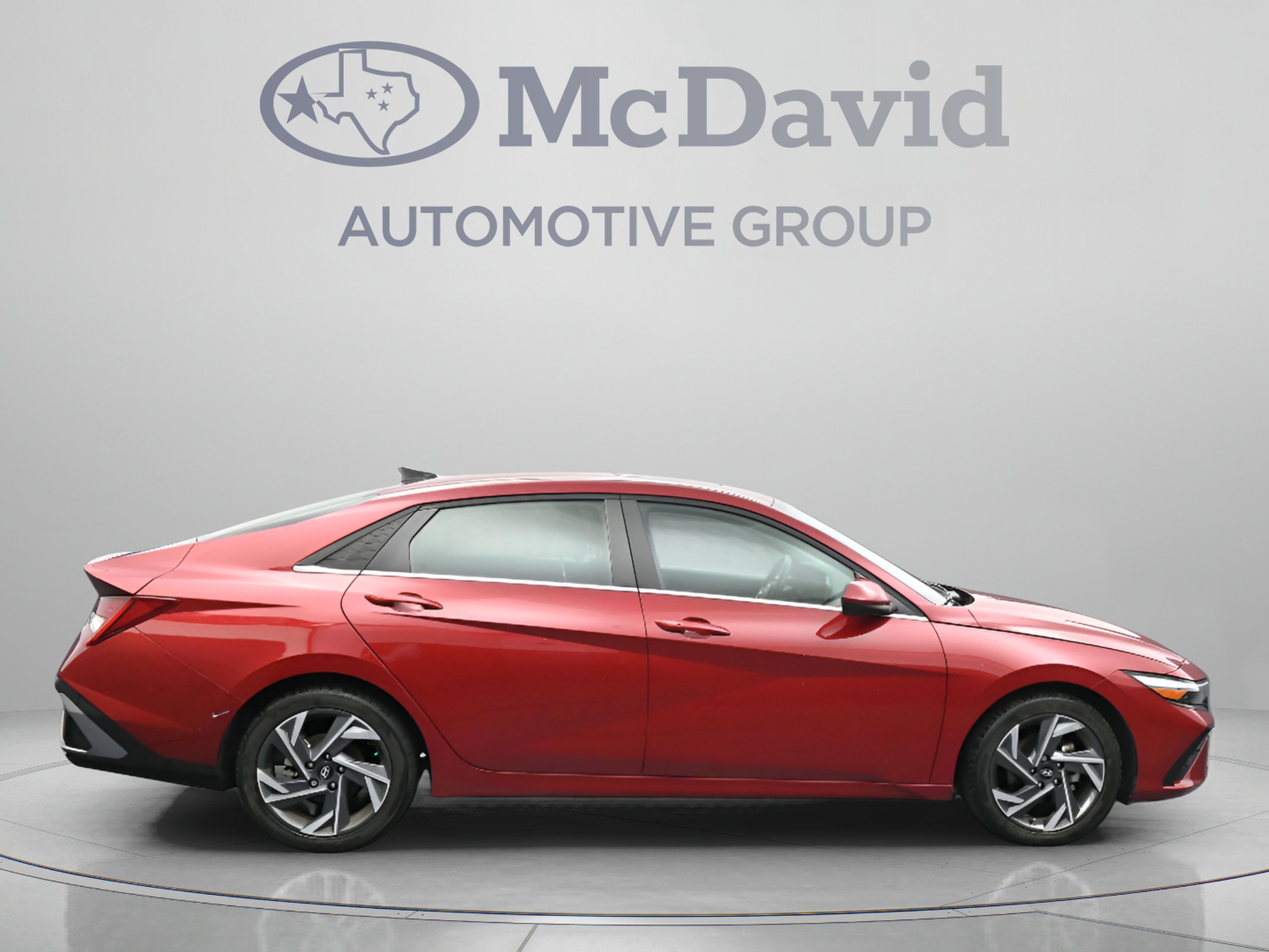 Used 2024 Hyundai Elantra SEL w/ Convenience Package FWD image 9