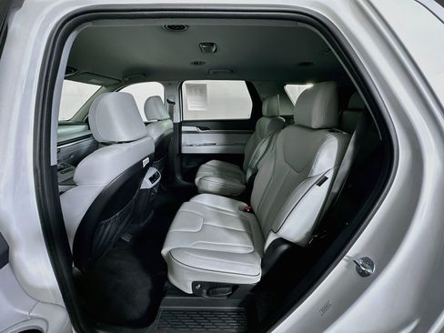 Used 2025 Hyundai Palisade SEL FWD image 28