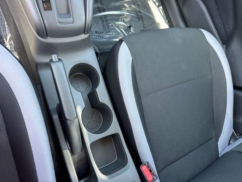 Used 2025 Nissan Versa S w/ Trunk Package image 32