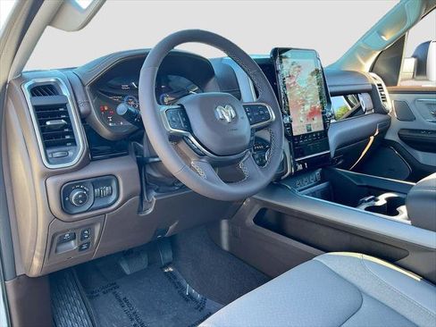 Certified 2026 RAM 1500 Laramie AWD/4WD image 9