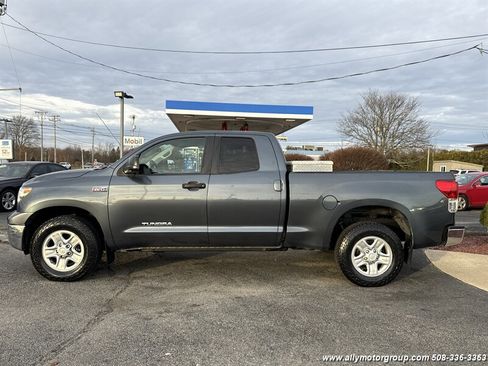 Used 2010 Toyota Tundra Grade image 8
