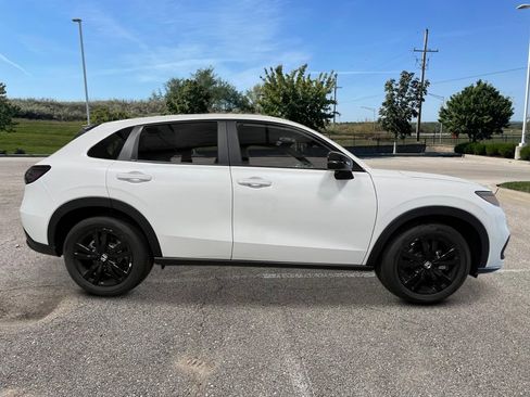 New 2026 Honda HR-V Sport image 8