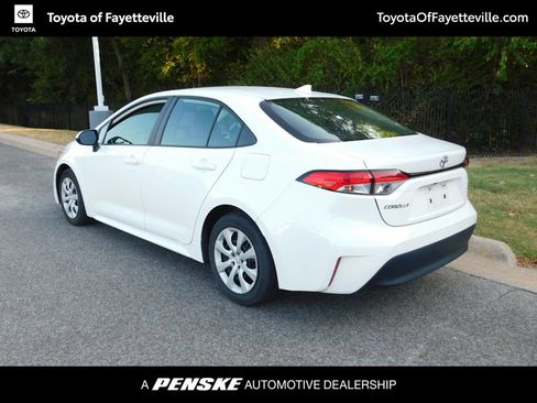 Used 2025 Toyota Corolla LE FWD image 3