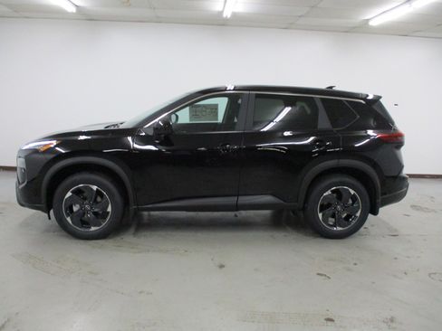 New 2026 Nissan Rogue SV w/ Cold Weather Package image 9