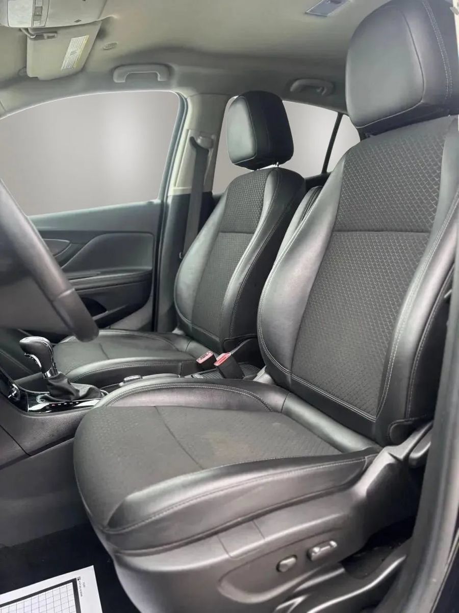 Used 2022 Buick Encore Preferred w/ Safety Package AWD/4WD image 10