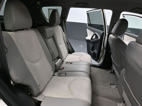 Used 2012 Toyota RAV4 EV image 37