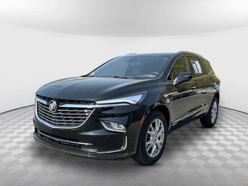 Used 2023 Buick Enclave Premium w/ Experience Buick Package FWD image 3
