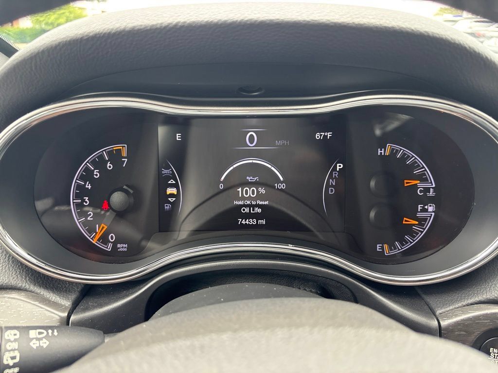 Used 2018 Jeep Grand Cherokee Altitude AWD/4WD image 13