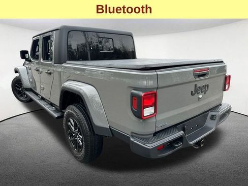 Used 2022 Jeep Gladiator Sport image 8