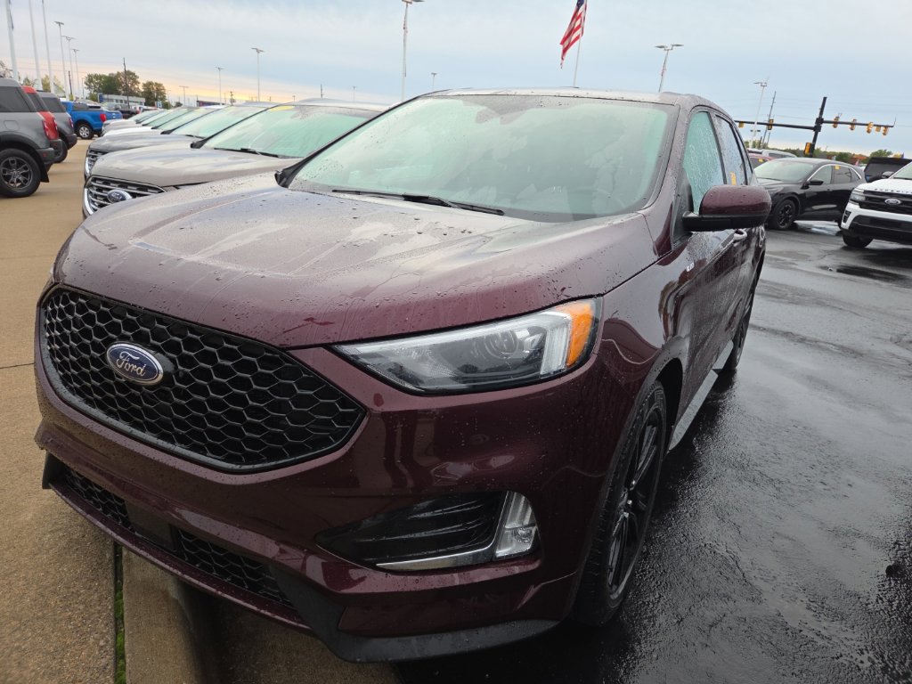 Used 2021 Ford Edge ST-Line w/ Class II Trailer Tow Package AWD/4WD image 1