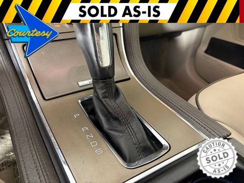 Used 2013 Lincoln MKX AWD image 32