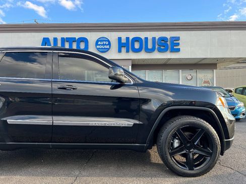 Used 2011 Jeep Grand Cherokee Laredo image 39