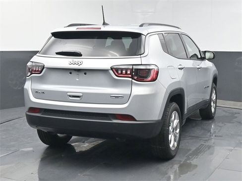 New 2026 Jeep Compass Latitude image 5