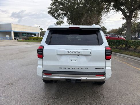 Used 2025 Toyota 4Runner Limited image 4