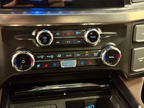 New 2026 Ford F350 King Ranch w/ Chrome Package AWD/4WD image 15