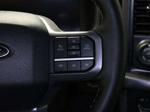 Used 2025 Ford F150 Lariat AWD/4WD image 26