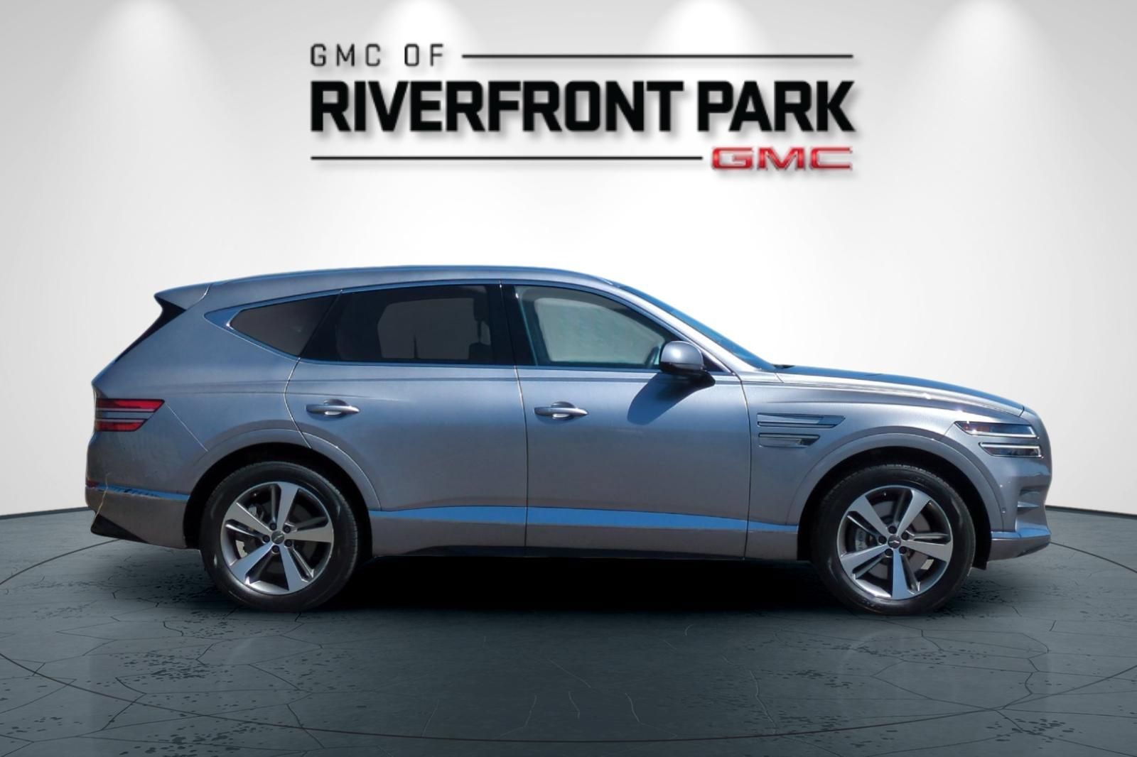 Used 2023 Genesis GV80 3.5T w/ Advanced Package AWD/4WD image 2
