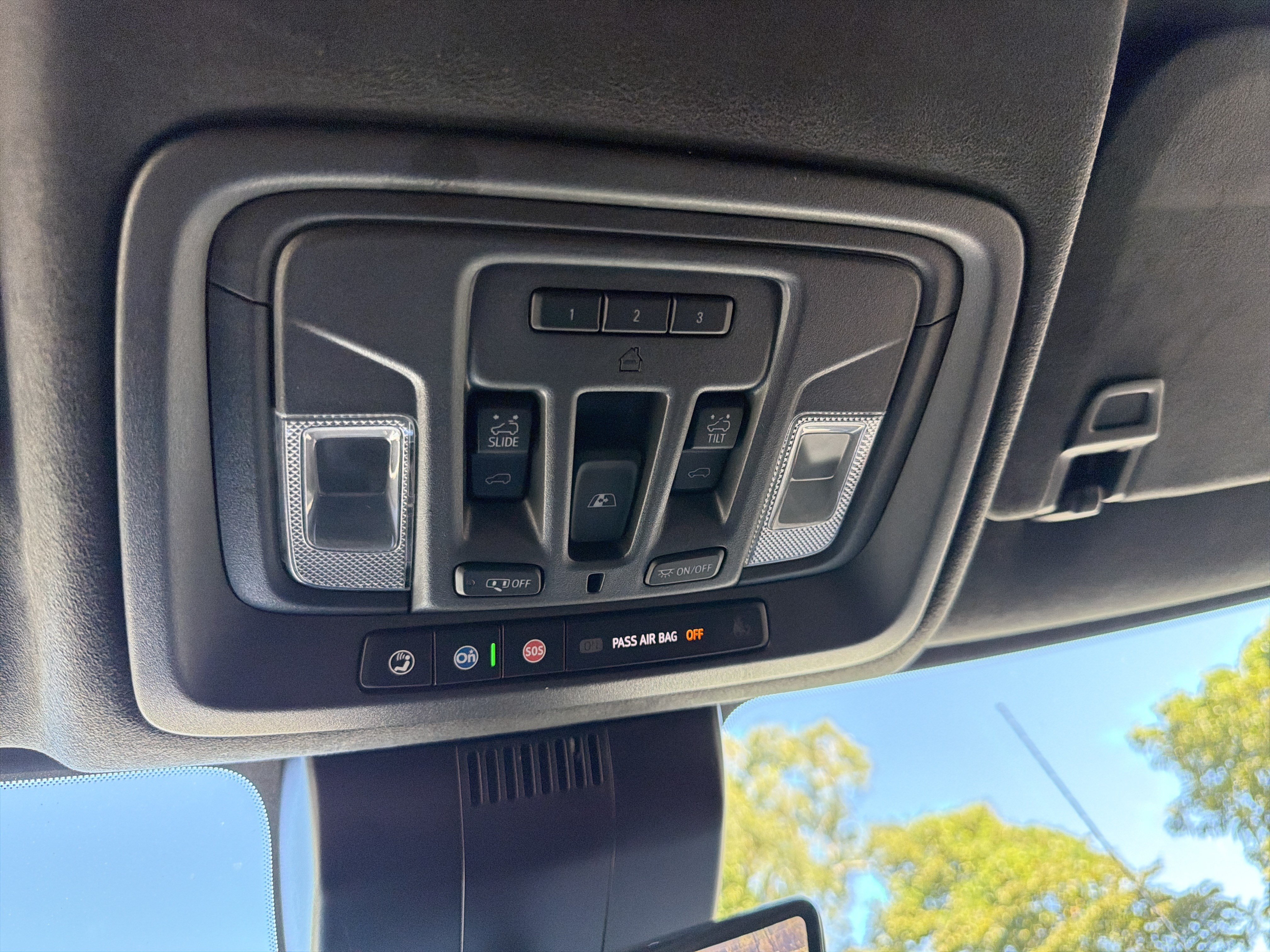 Used 2023 GMC Sierra 1500 Denali Ultimate AWD/4WD image 23