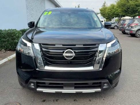 Certified 2023 Nissan Pathfinder SL image 4