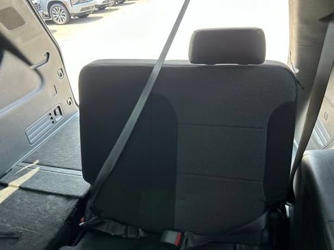 Used 2023 Chevrolet Traverse LT w/ LPO, Cargo Package AWD/4WD image 28