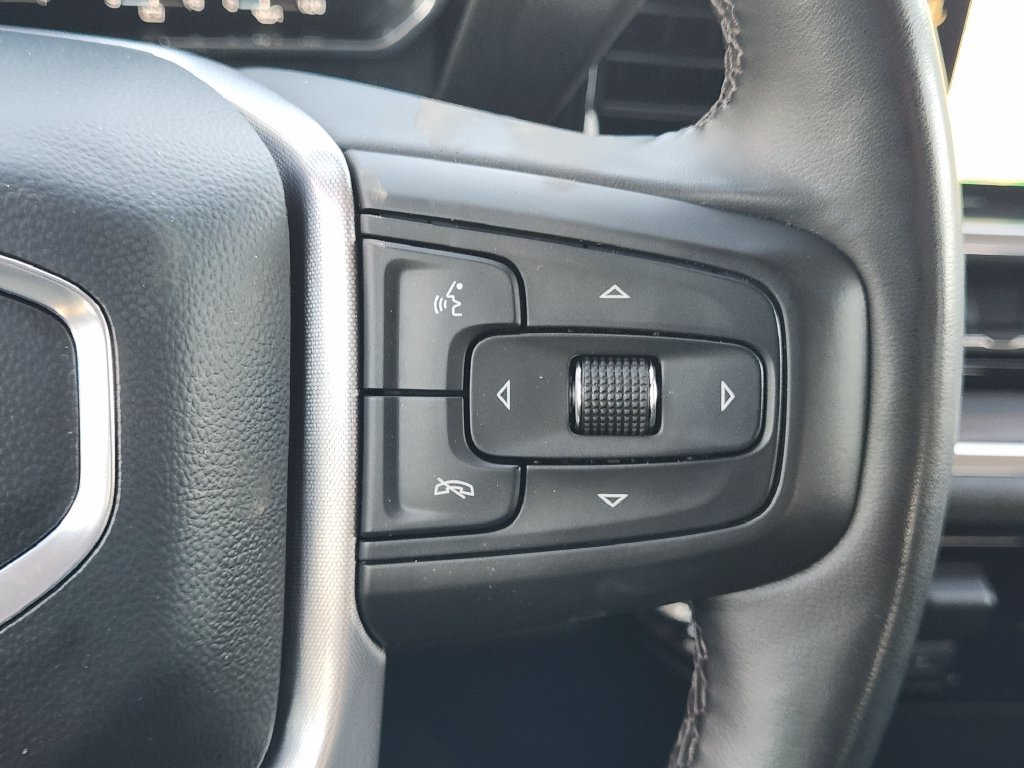 Used 2025 GMC Sierra 1500 SLT AWD/4WD image 32