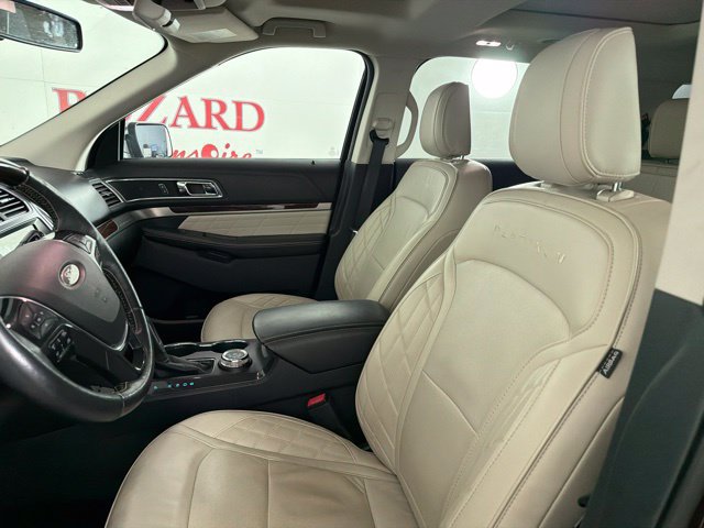 Used 2018 Ford Explorer Platinum AWD/4WD image 18
